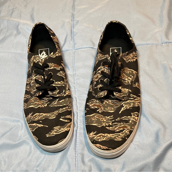 Vans : Men’s 11 - Picture 1 of 6